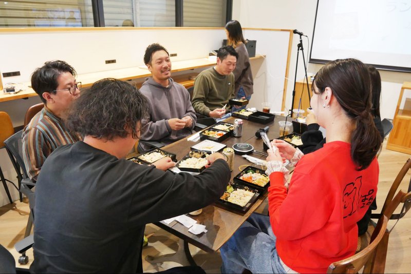 08_食事の様子01