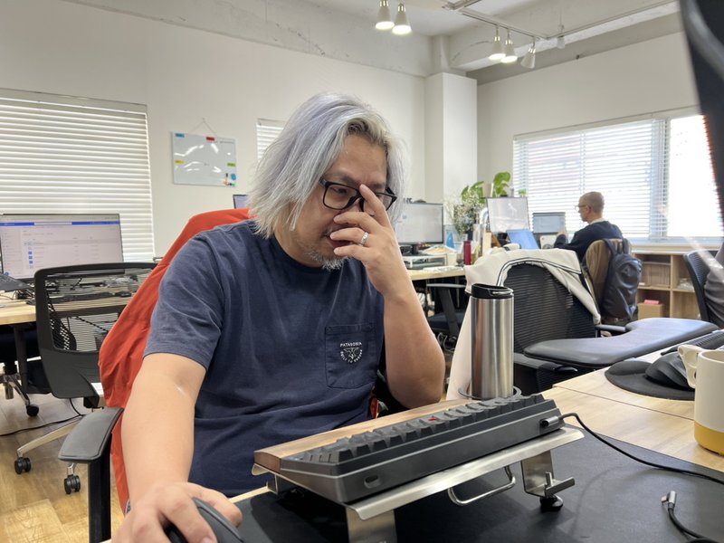 大田さんデスク（寄り）